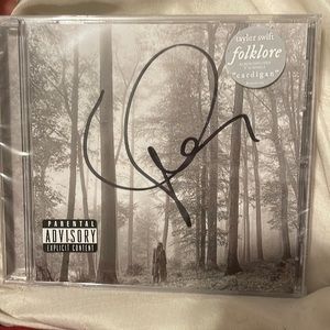 Authentic Signed Taylor Swift Folklore CD